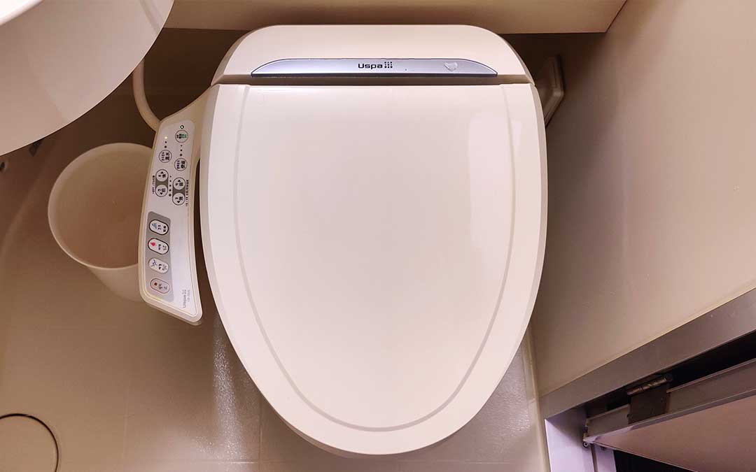 toilette japonaise à l'hôtel